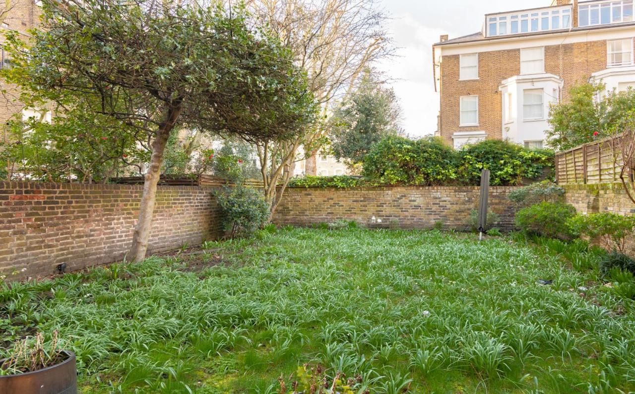 The Chelsea Arms - Bright 3Bdr With Garden & Private Parking Appartamento Londra Esterno foto